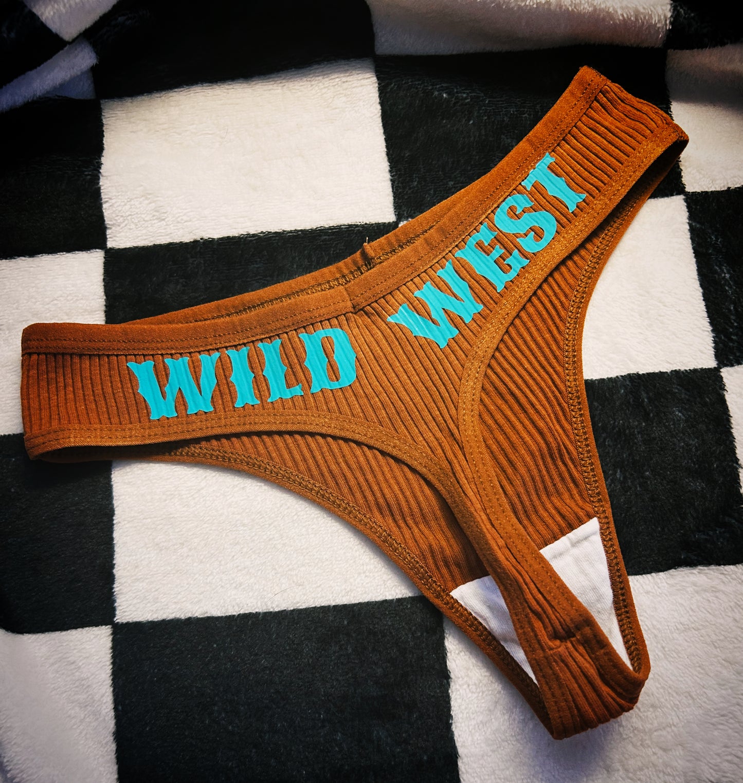 WILD WEST Thongs- warm colors