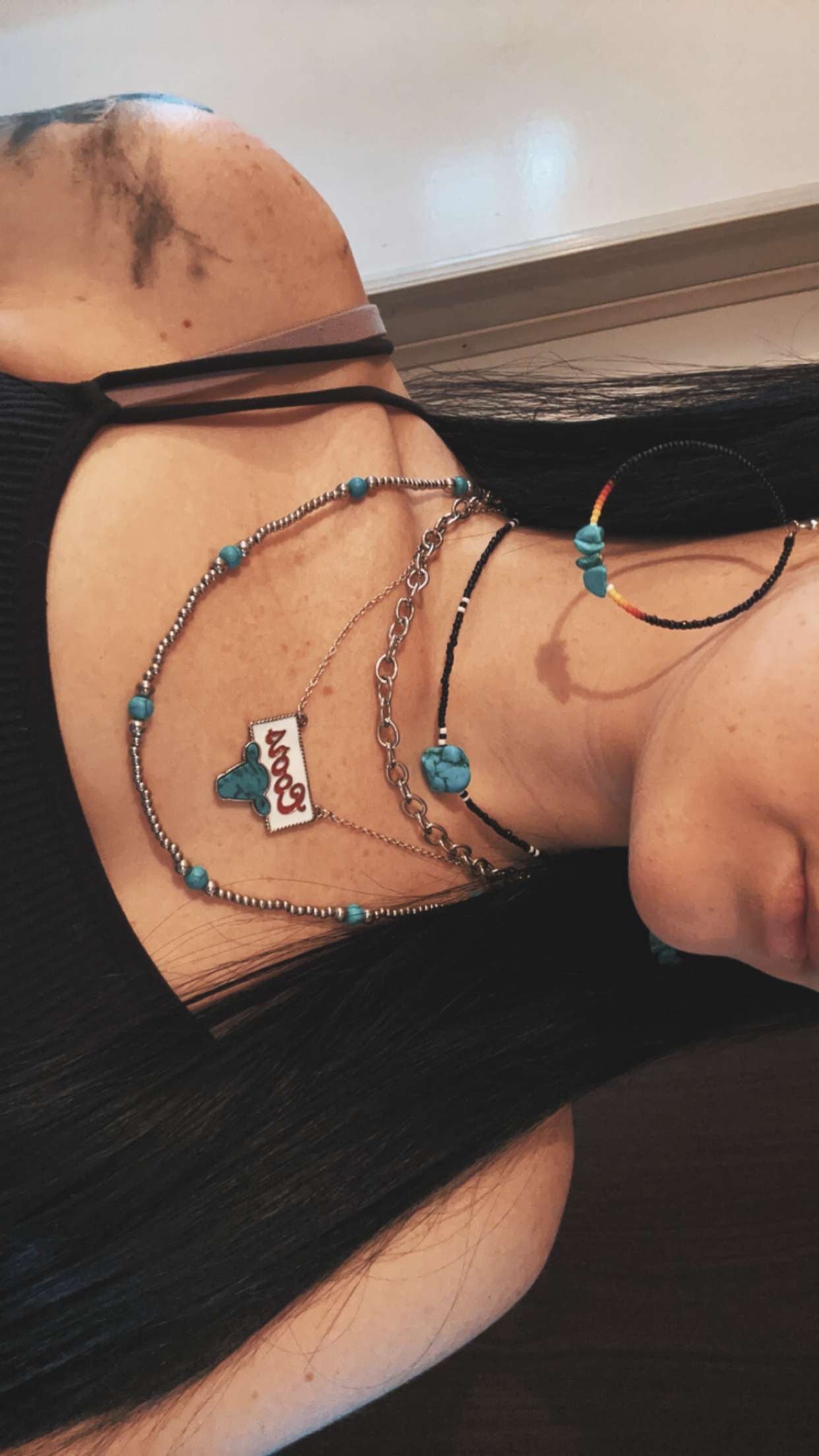 Outlaws and outsiders choker