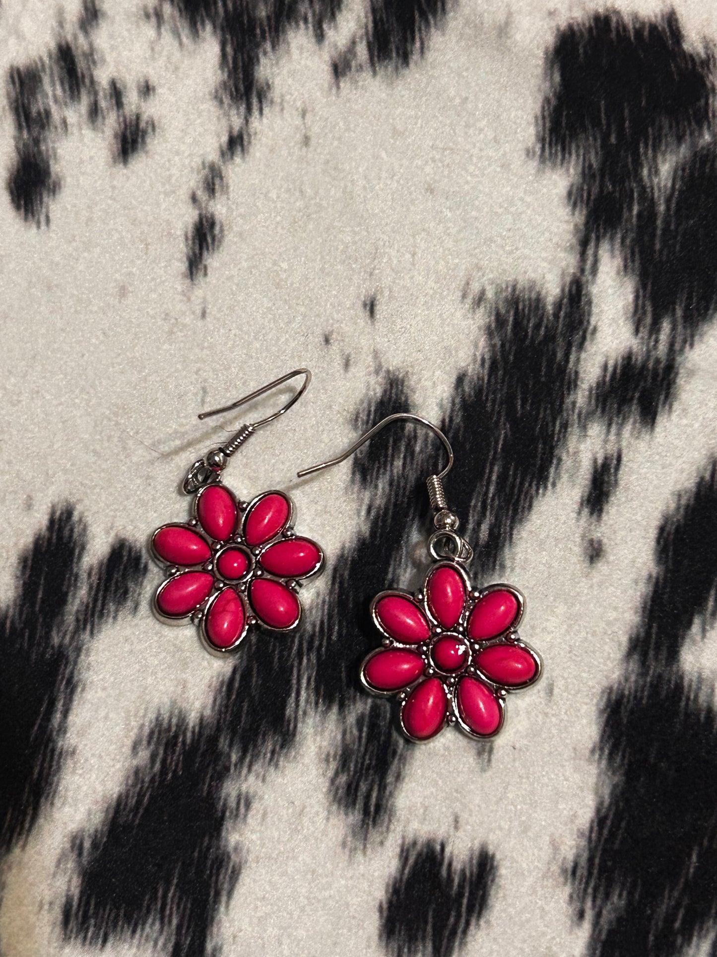 Flower stone earrings