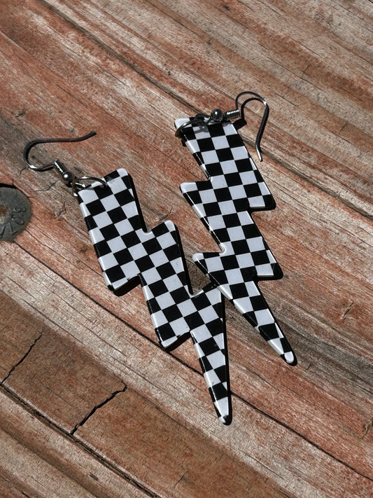 Checkered bolt earrings