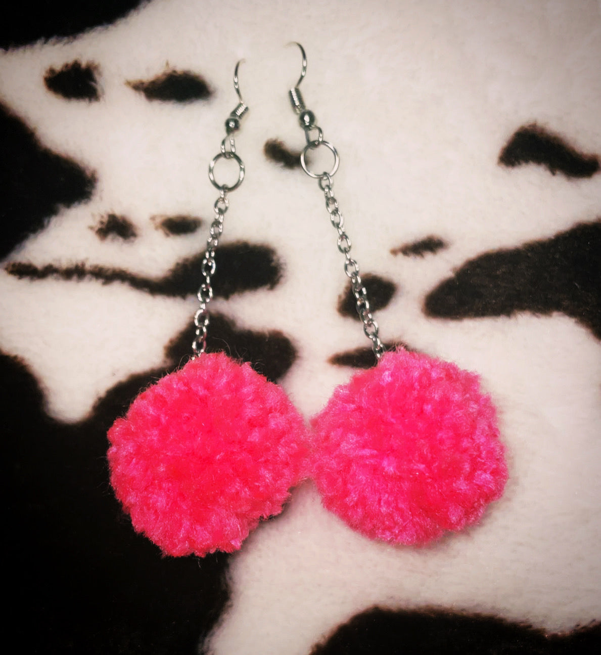 Small Pom Pom Earrings